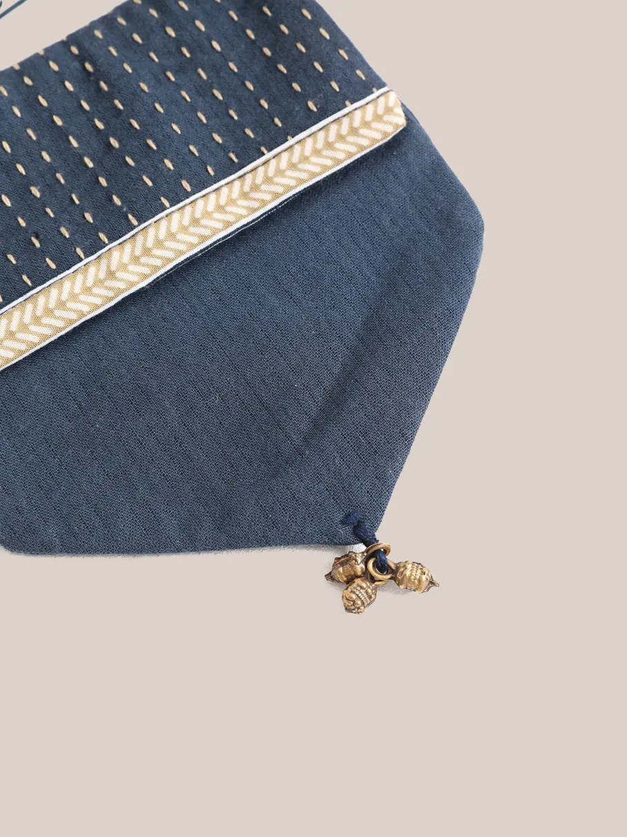 Belt with 2 removable small bags with embroidery