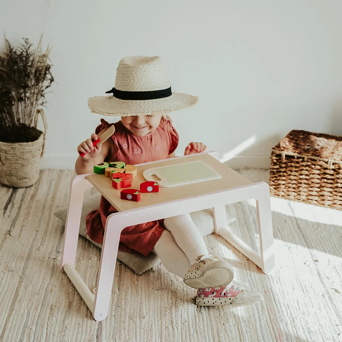 Children's small desk (Farmer table)
