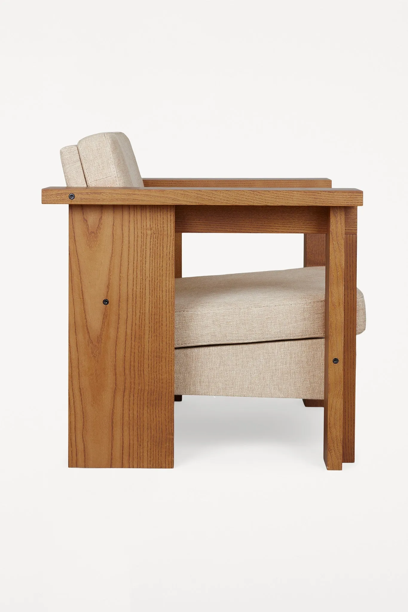 FRAMA SYMMETRY CHAIR