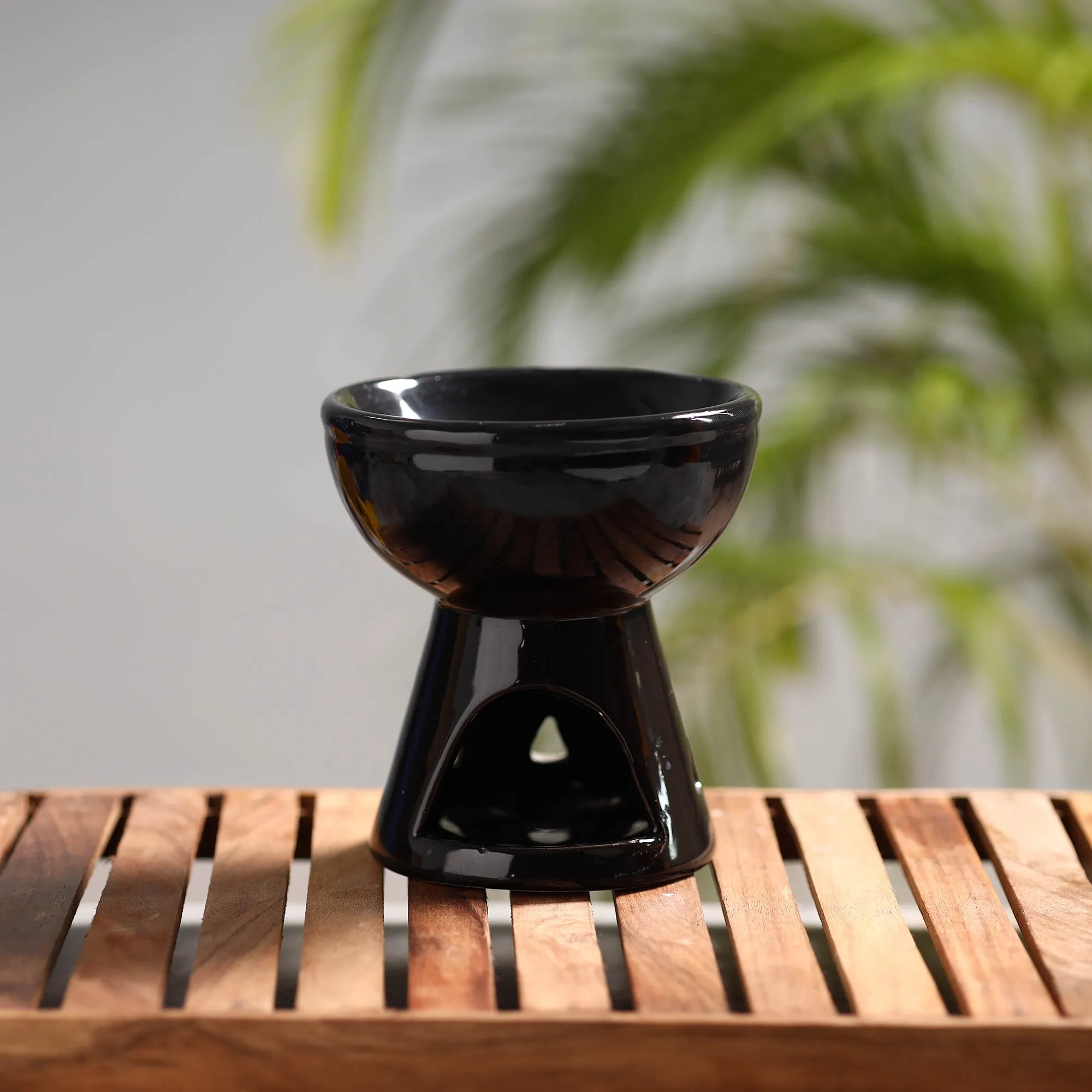 Handcrafted Ceramic Aroma Diffuser (5 inches)