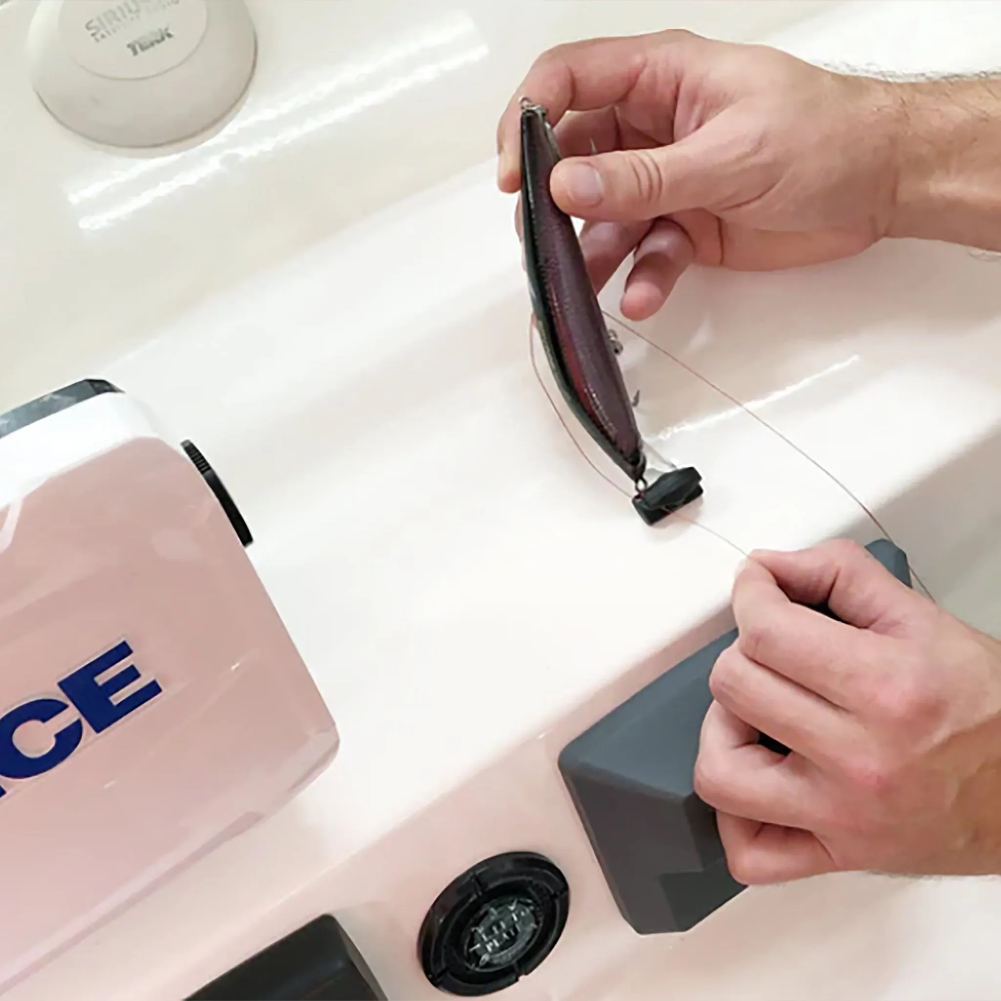 LINE CUTTERZ CERAMIC BLADE PEEL & STICK FLAT MOUNT - BLACK