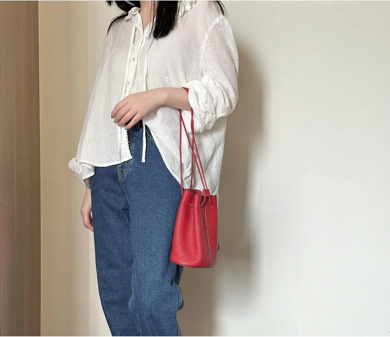 Women' Genuine leather fashionable minimalist bucket bag summer shoulder bag