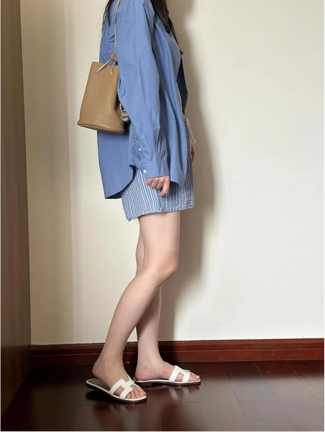 Women' Genuine leather fashionable minimalist bucket bag summer shoulder bag