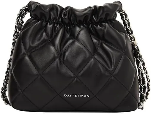 Women's minimalist diamond patterned drawstring one shoulder bucket bag