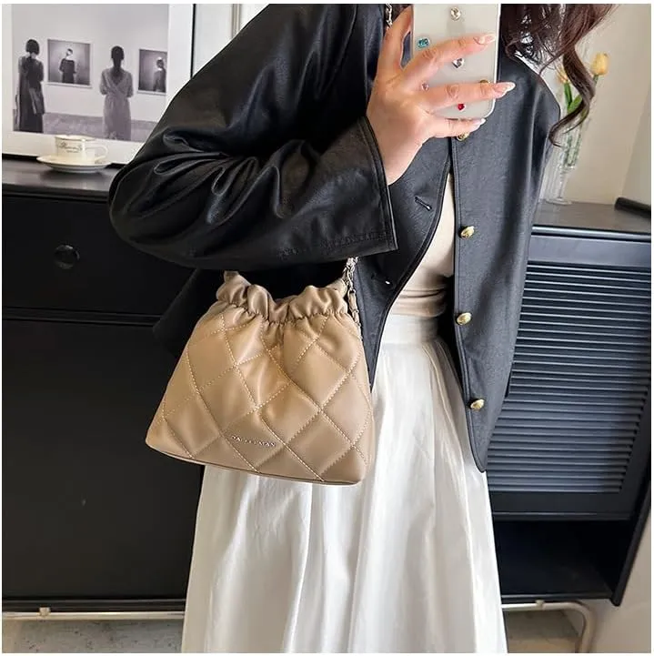 Women's minimalist diamond patterned drawstring one shoulder bucket bag