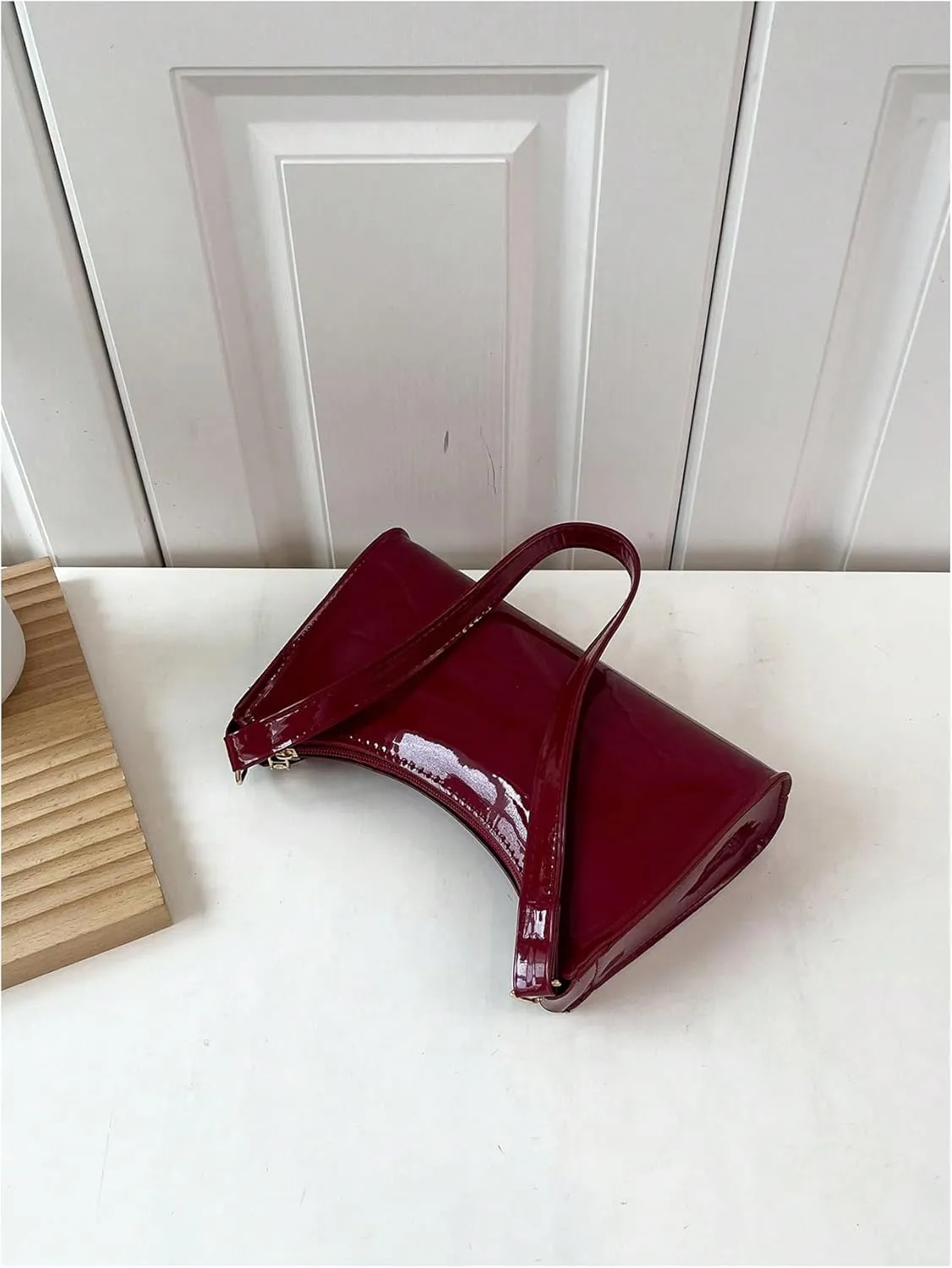 Women's Minimalist Patent Leather Shoulder Bag Small Vintage Zipper Hobo Underarm Bags