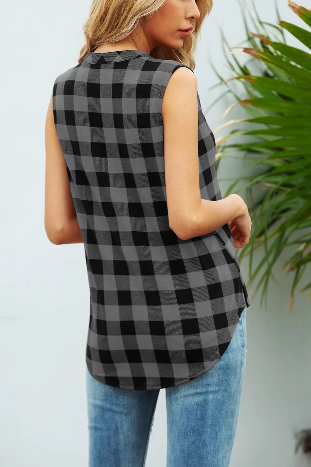 Women's Sleeveless Button Down V Neck Casual Plaid Shirts Tank Tops Blouse